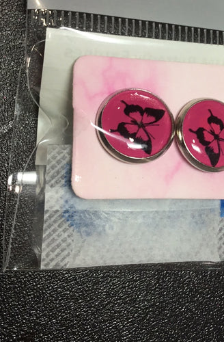 12MM Butterfly Earrings - Black Butterfly With Magenta Background