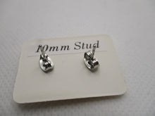 Load image into Gallery viewer, 10MM Hypoallergenic Stainless-Steel Small Green Flower With Some Glitter Stud Earrings (Not a real dried flower)
