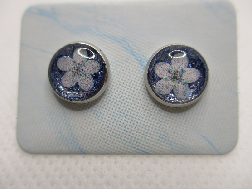 8MM Hypoallergenic Stainless-Steel Small Blue Flower With Some Glitter Stud Earrings (Not a real dried flower)