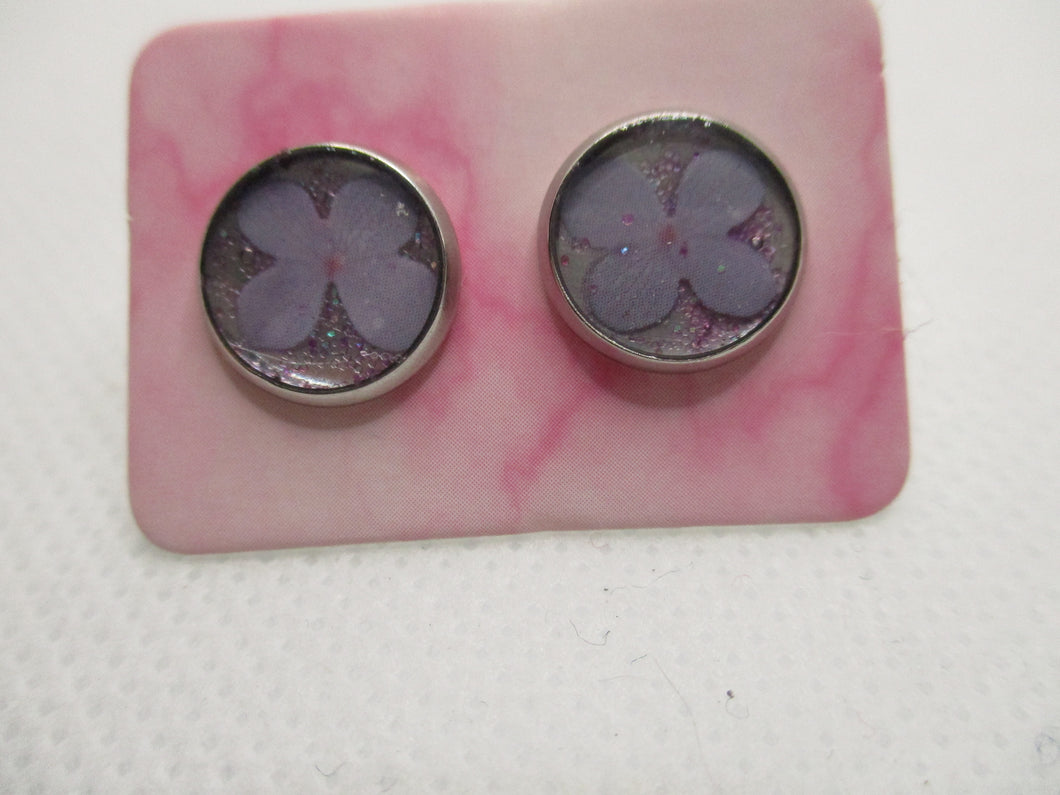 10MM Hypoallergenic Stainless-Steel Small Light Pink Flower With Some Glitter Stud Earrings (Not a real dried flower)